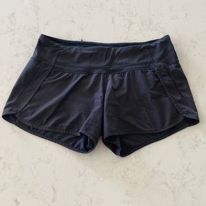 Lululemon Speed Up Shorts size 6 black
